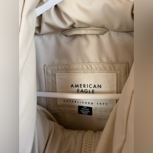 American Eagle Vegan Leather Cropped Vest - Picture 2 of 4